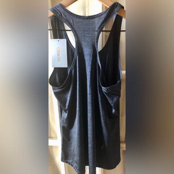 Women’s navy blue razor back sleeveless tank top in size medium - Picture 3 of 5